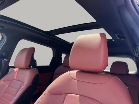 New 2026 Kia Sportage SX AWD/4WD image 24