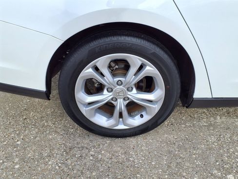 Certified 2024 Honda Accord LX image 25