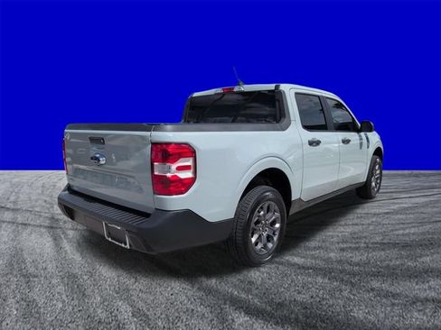 Used 2023 Ford Maverick XLT FWD image 4