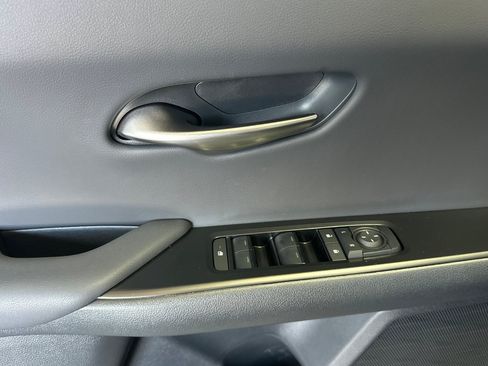 New 2026 Lexus UX 300h AWD image 14