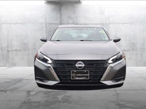 Certified 2025 Nissan Altima 2.5 SV w/ SV Premium Package FWD image 4