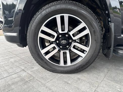 Used 2023 Toyota 4Runner Limited AWD/4WD image 10