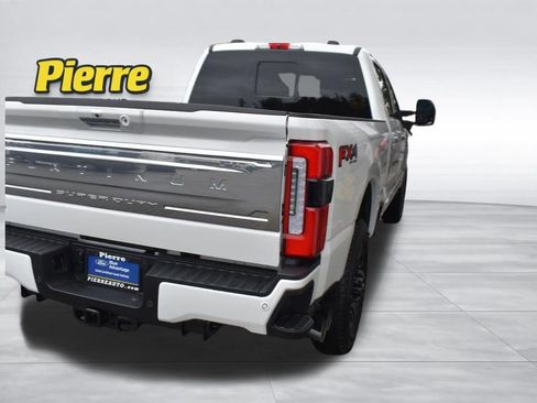 Used 2024 Ford F350 Platinum w/ FX4 Off-Road Package image 27