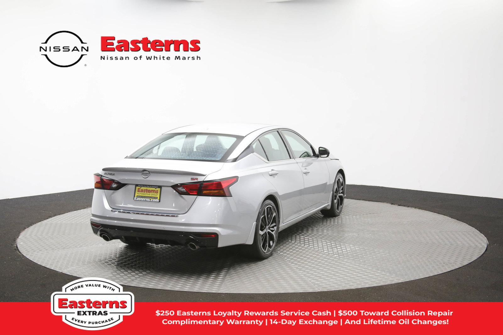 Used 2023 Nissan Altima 2.5 SR w/ SR Premium Package FWD image 40