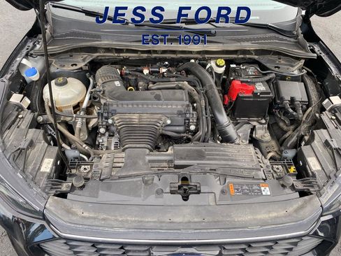 Used 2023 Ford Escape Platinum image 24