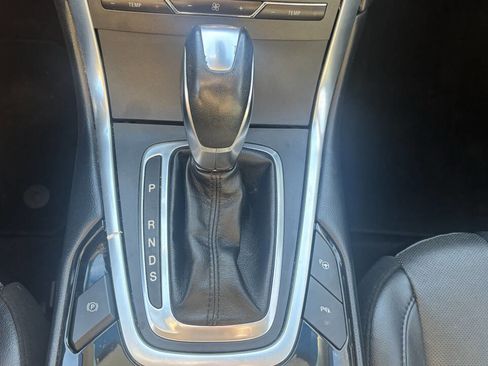 Used 2015 Ford Edge Titanium w/ Equipment Group 302A image 38