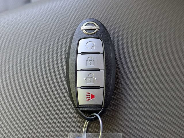 Used 2024 Nissan Frontier SV w/ SV Convenience Package RWD image 33
