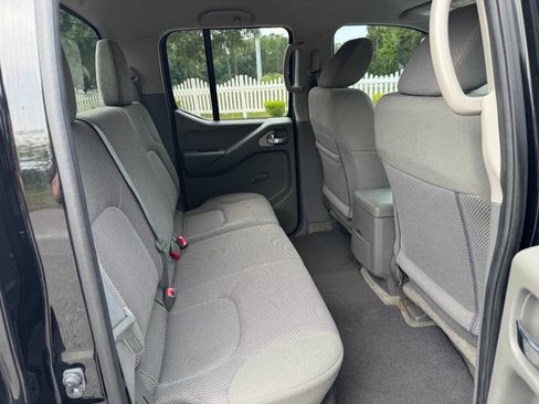 Used 2015 Nissan Frontier S AWD/4WD image 13