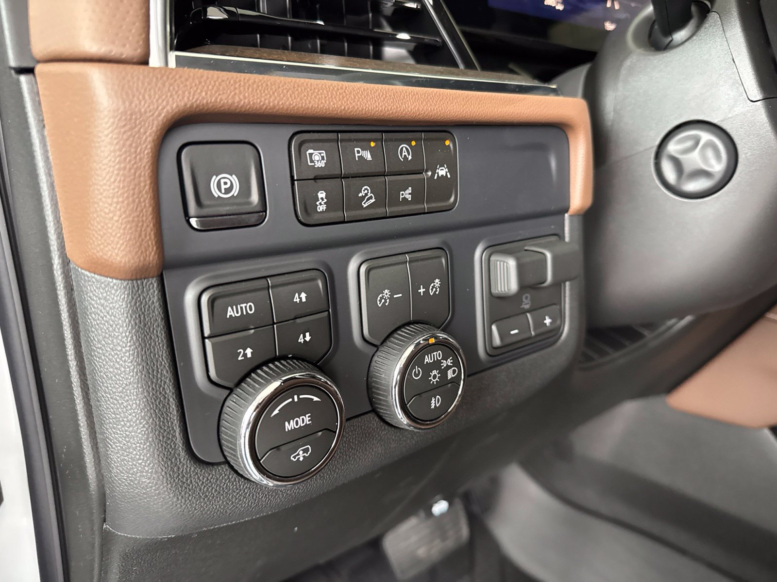 New 2027 Chevrolet Tahoe High Country AWD/4WD image 24