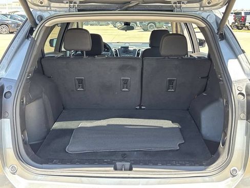 Used 2023 Chevrolet Equinox LT FWD image 28