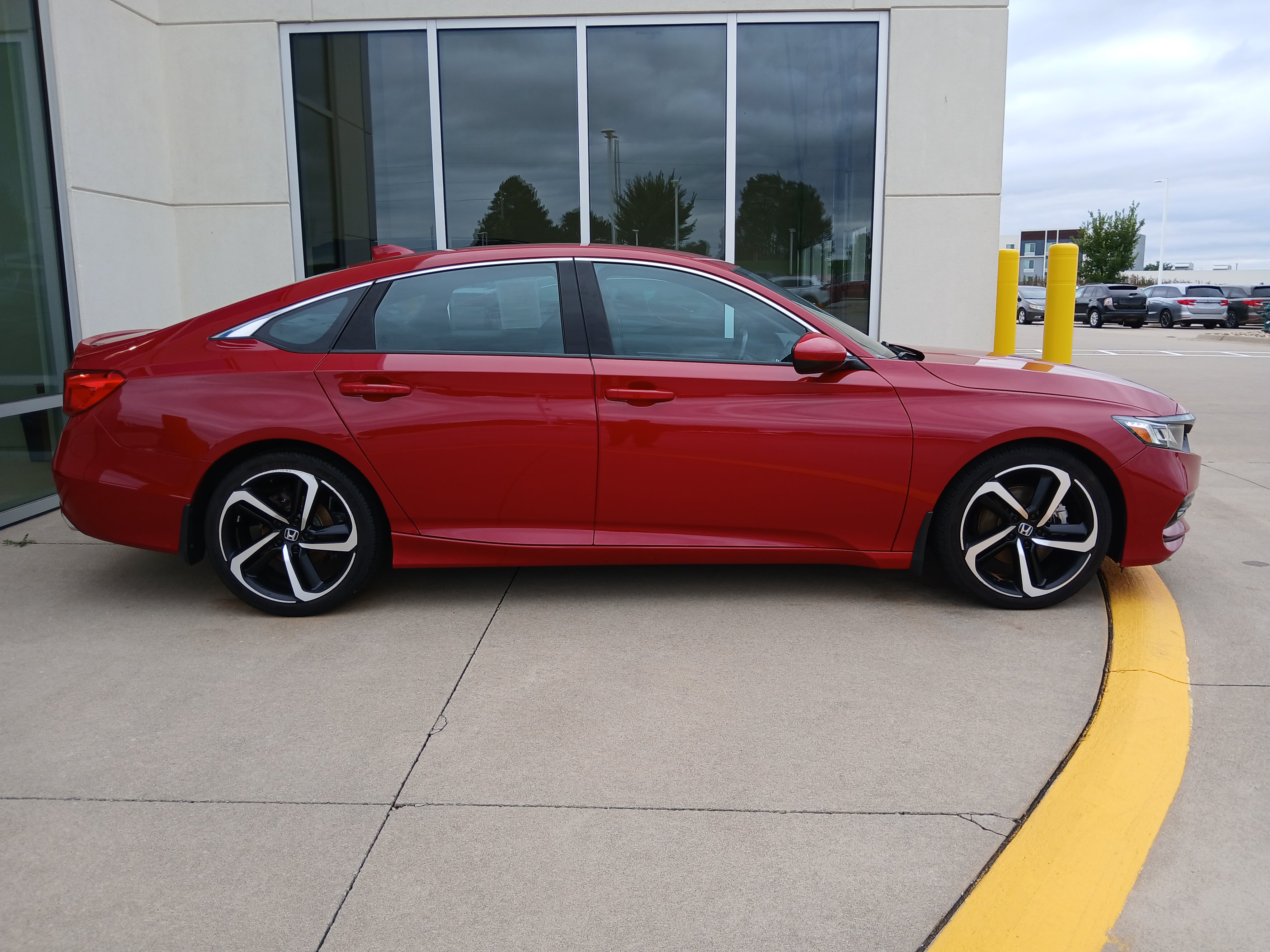 Used 2019 Honda Accord Sport image 6