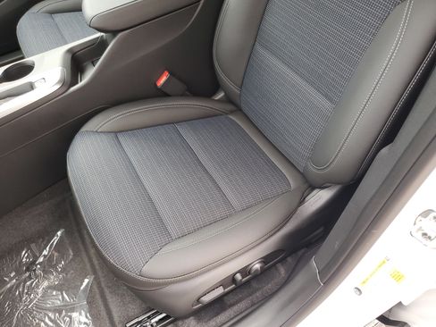 New 2026 Buick Envista Sport Touring w/ Convenience I Package FWD image 21