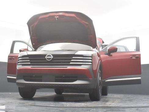 Certified 2025 Nissan Kicks SV image 31