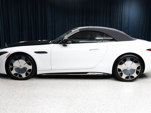 New 2026 Mercedes-Benz Maybach SL 680 image 8