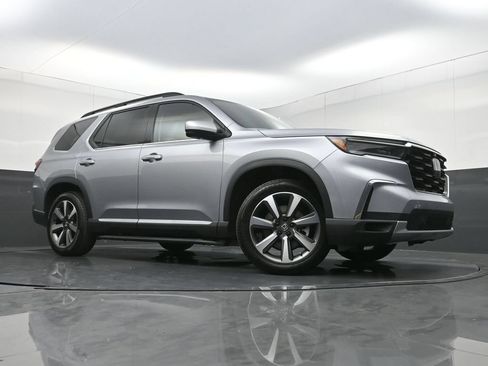 Used 2024 Honda Pilot Elite image 28