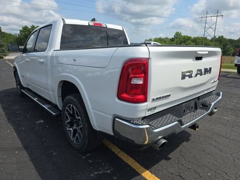 Used 2025 RAM 1500 Laramie AWD/4WD image 5