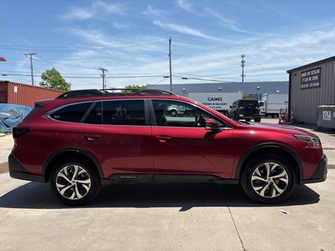 Used 2021 Subaru Outback Limited AWD/4WD image 8