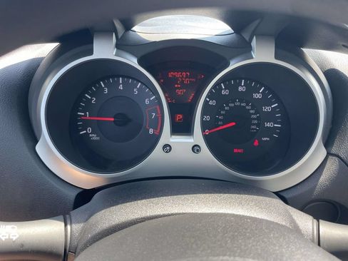 Used 2014 Nissan Juke S FWD image 20