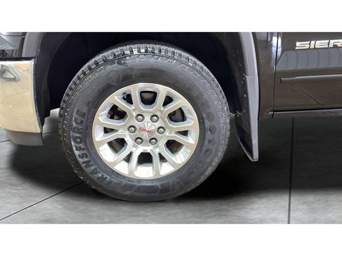 Used 2017 GMC Sierra 1500 SLE w/ SLE Value Package AWD/4WD image 17