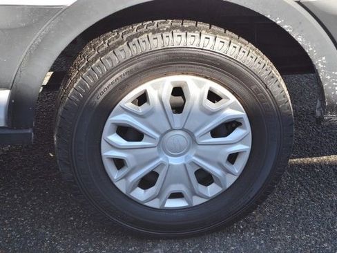 Used 2022 Ford Transit 350 XLT image 12