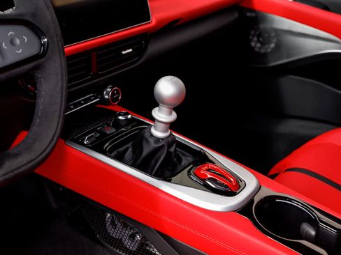 New 2025 Lotus Emira image 10