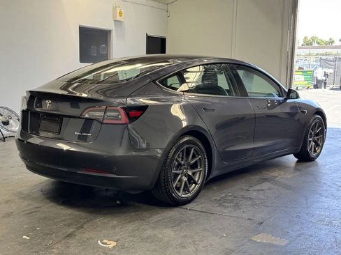 Used 2022 Tesla Model 3 Long Range image 4