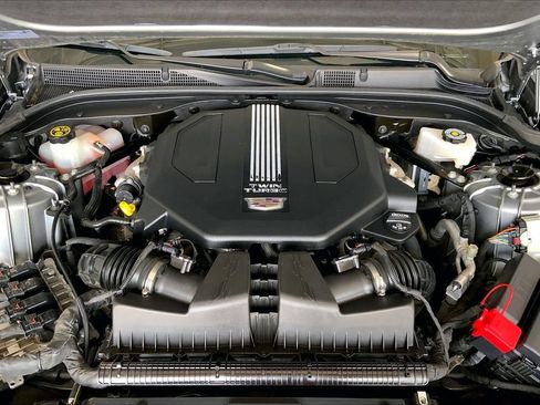 Used 2023 Cadillac CT5 V w/ Premium Package RWD image 9