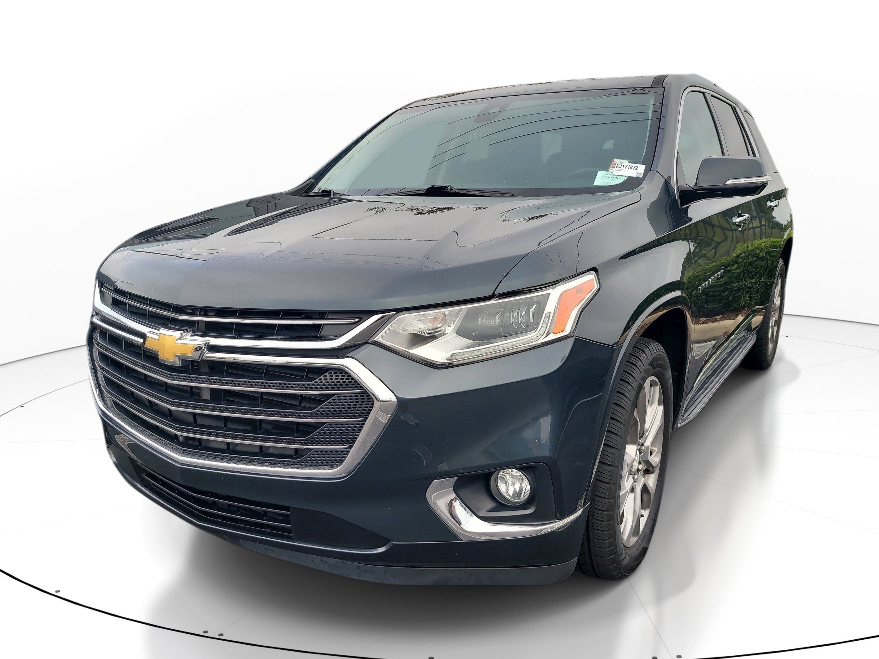 Used 2019 Chevrolet Traverse Premier w/ Driver Confidence II Package FWD image 3
