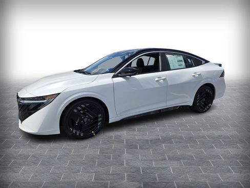 New 2026 Nissan Sentra SR w/ SR Premium Package image 2