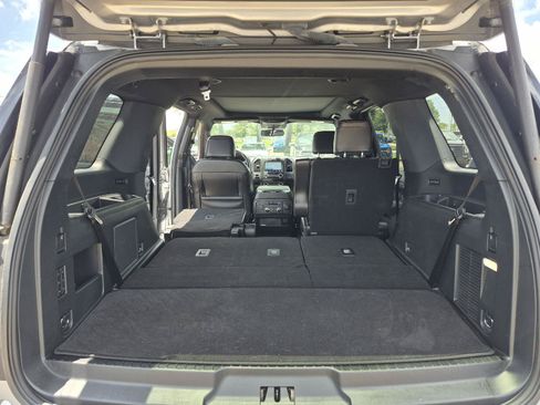 Used 2021 Ford Expedition Limited RWD image 16
