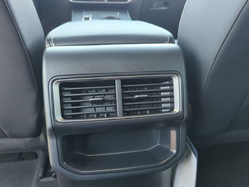 New 2026 Volkswagen Atlas Cross Sport SE image 30