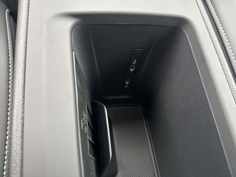 New 2026 Volkswagen Tiguan SE AWD/4WD image 33
