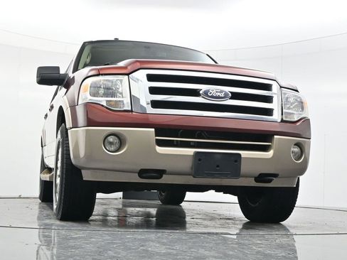 Used 2012 Ford Expedition XLT image 45