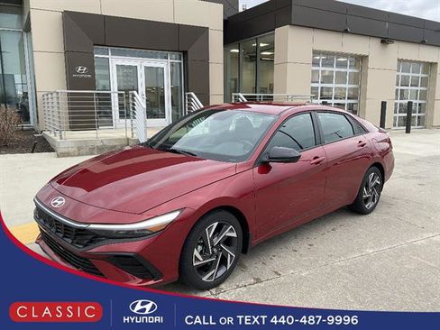 Certified 2025 Hyundai Elantra Sport image 1