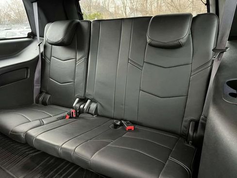 Used 2016 Cadillac Escalade Platinum image 15