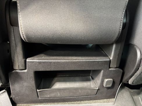 Used 2018 Chevrolet Silverado 1500 LT w/ All Star Edition AWD/4WD image 23