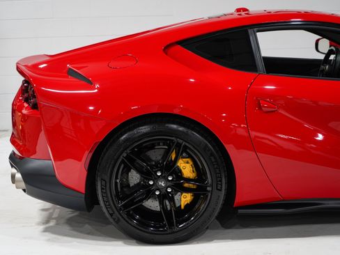 Used 2019 Ferrari 812 Superfast RWD image 26
