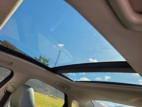 Used 2023 Kia K5 EX image 4