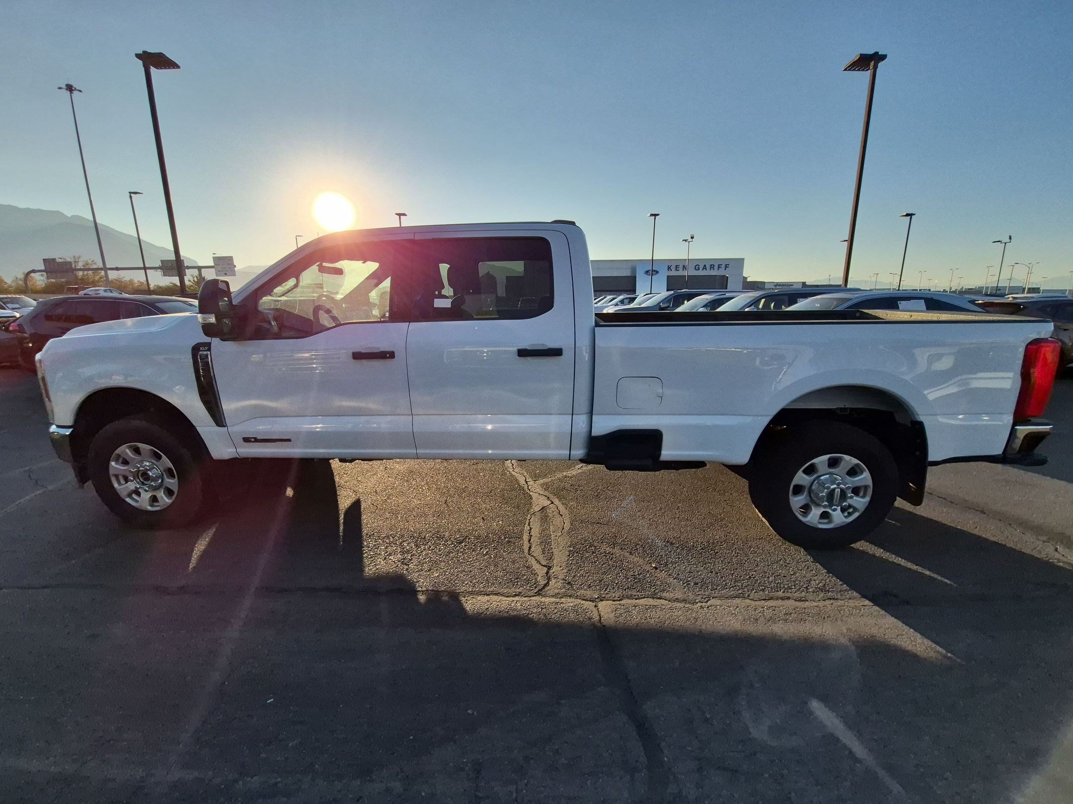 Used 2024 Ford F350 XLT w/ FX4 Off-Road Package AWD/4WD image 10