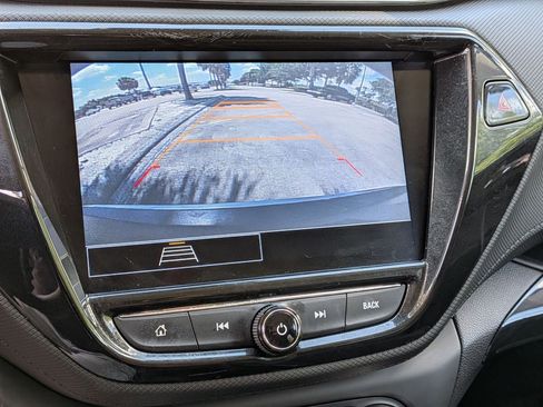 Certified 2023 Chevrolet TrailBlazer LT w/ Convenience Package FWD image 17