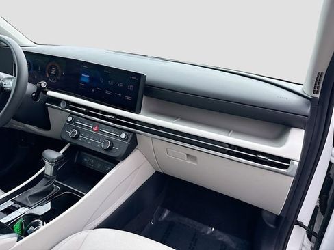 Certified 2026 Hyundai Tucson SE FWD image 27