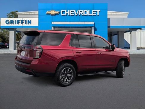 Used 2024 Chevrolet Tahoe Z71 w/ Luxury Package AWD/4WD image 4