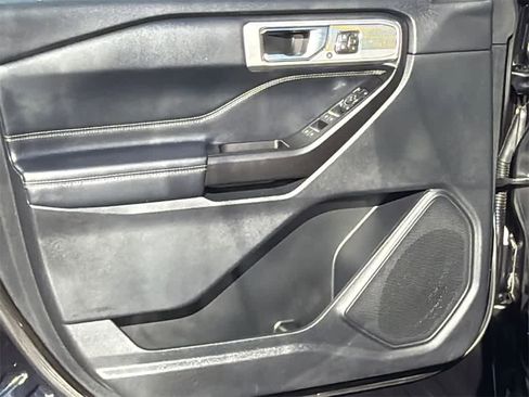 Used 2020 Ford Explorer Limited image 11