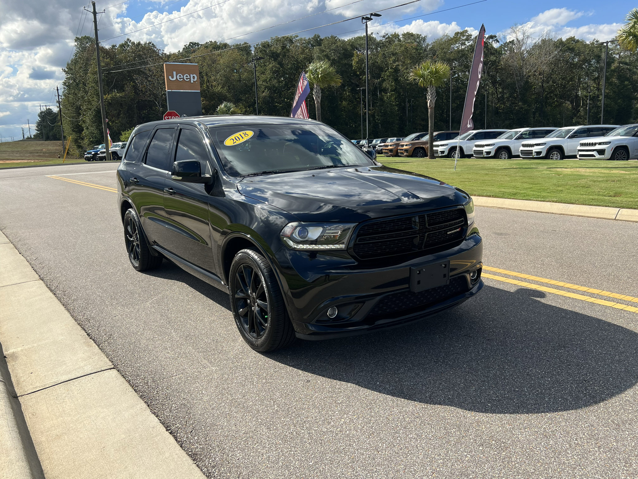 Used 2018 Dodge Durango GT w/ Blacktop Package RWD image 1