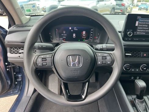 Used 2025 Honda Accord SE image 15