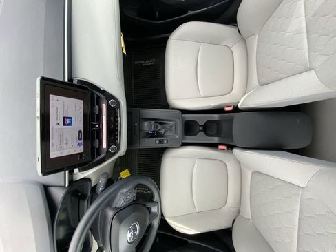 New 2026 Toyota Corolla Cross L image 19