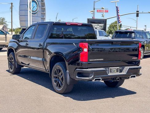 Used 2026 Chevrolet Silverado 1500 RST w/ Z71 Off-Road Package AWD/4WD image 2