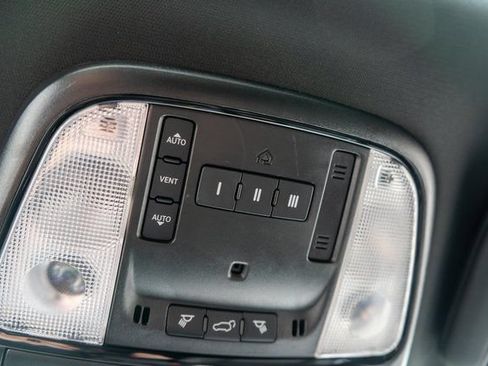 Used 2022 Dodge Durango GT AWD/4WD image 36