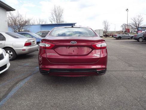 Used 2013 Ford Fusion SE image 4