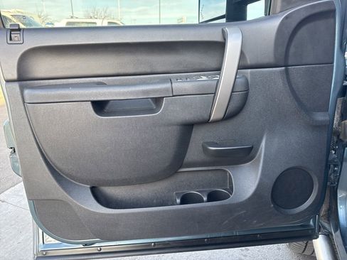 Used 2014 Chevrolet Silverado 3500 LT w/ Interior Plus Package image 15